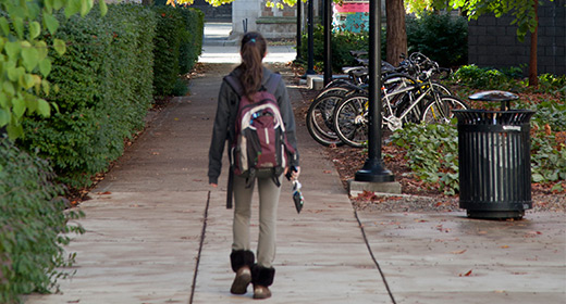 Lower interest rates won't stop student loan defaults; Dynarski argues for income-dependent repayment